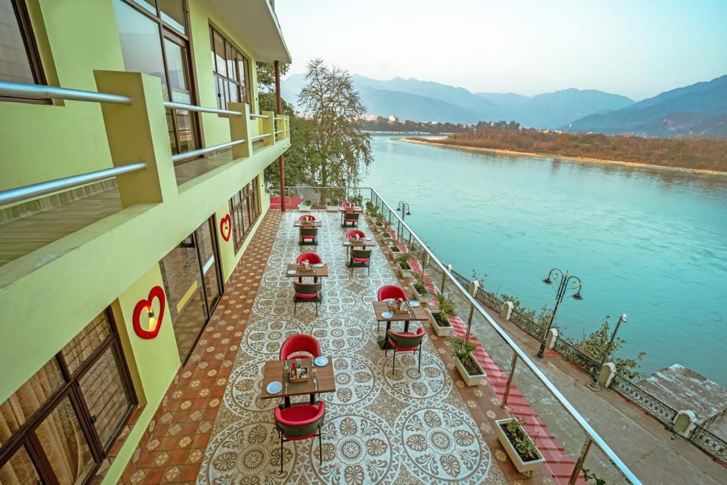 The Neeraj Naturecure On Ganga Rishīkesh Dış mekan fotoğraf
